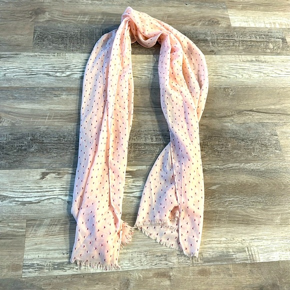 Pink scarf, like new! - Picture 1 of 1